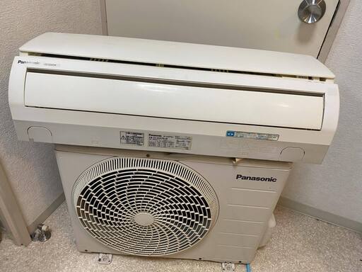 (本体＋工事）Panasonic CS-222CFR-W 2012年製（6〜8畳用）