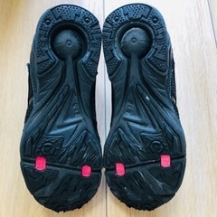 キッズスニーカー　21.5cm           　　　　状態かなり良いです✨の画像