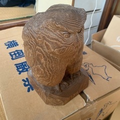 フクロウ彫刻の画像