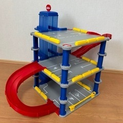 ジク 駐車場 おもちゃ ミニカー トミカ  