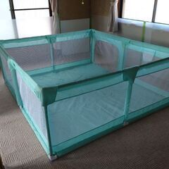 ベビーサークルの画像