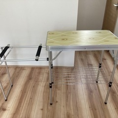 キャンプ　BBQ 作業台　アウトドア用品