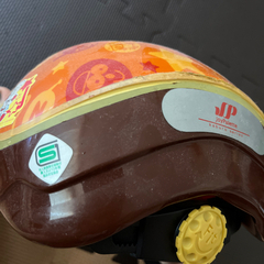 幼児用ヘルメットの画像