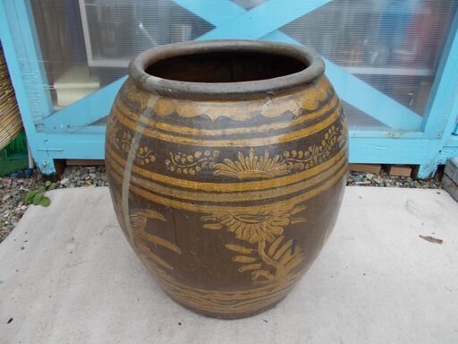 お譲りします！ 節水ための雨水貯蔵に！！ 大型 水瓶（中古・Bランク）