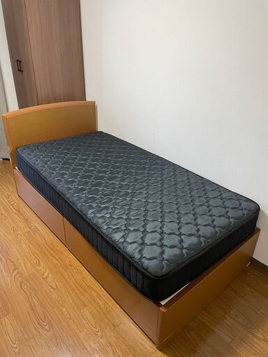 シングルベッド
