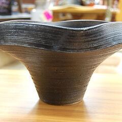 花器 剣山付き フラワーベース 幅21.5×奥行21.5×高さ13㎝ 華道 花瓶フラワーアレンジメント 茶色 陶器 札幌市 清田区 平岡の画像