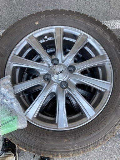 22年製〓185/60R15 〓スタッドレスタイヤ〓