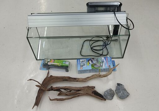 水槽　横60㎝　高さ26㎝　奥行20㎝　美品