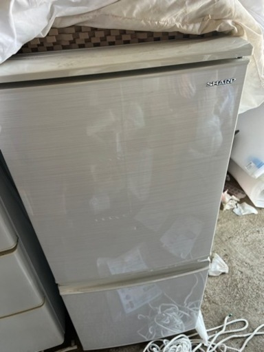 【週末限定】SHARP　2ドア　冷蔵庫　137L　SJ-D14F-W　内装良好　つけかえどっちもドア　2019年製　ホワイト　シャープ