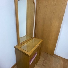 化粧台、鏡台、ドレッサー