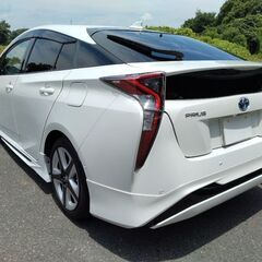 モデリスタフルエアロ！51プリウスAツーリング レーダークルーズ 衝突緩和 9インチナビTV Bカメラ 車検R8.2の画像