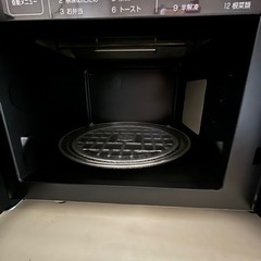 食器棚、電子レンジ、炊飯器、オーブンセットの画像