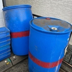 ポリタンク200L