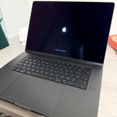 【ほぼ未使用】MacBook Pro M3 Max 36GB/1TB SSD スペースブラックの画像