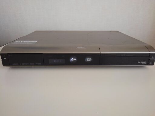 シャープAQUOSブルーレイレコーダーDV-AC82　リモコン・コ－ド付き