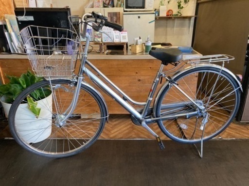 【前輪タイヤ・前輪チューブ新品！】 LEDオートライト　内装3段　27インチ自転車　シルバー
