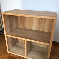 IKEA３ボックスシェルフ　棚（２台セットの１台）