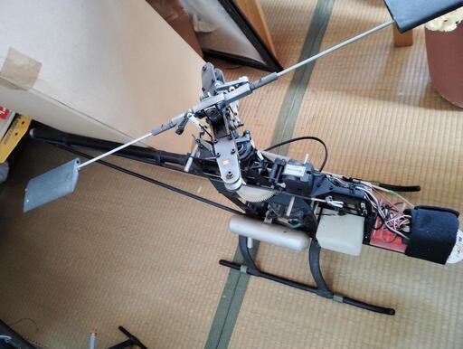 ラジコンエンジンヘリ　カルト60と部品取り用機体２つ