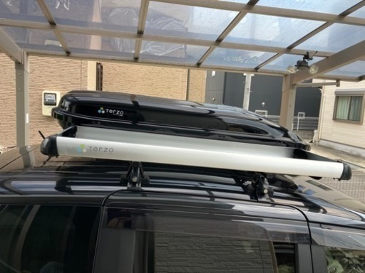 TERZOのルーフボックス、鍵付き