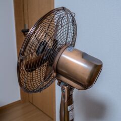 レトロ  おしゃれ  扇風機 ドウシシャ(DOSHISHA) PIERIA ピエリア KIR-350(BM) ブロンズ サーキュレーター メタルハイリビング扇風機 リモコン付 完全動作品 取説付きの画像