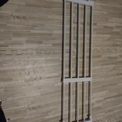 突っ張り棒の棚の画像