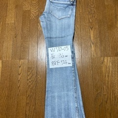 レディースジーンズの画像