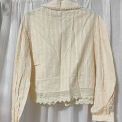 ADVENTブラウス（傷汚れなし)の画像