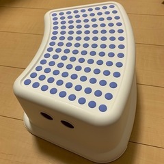 IKEA 子ども用踏み台の画像