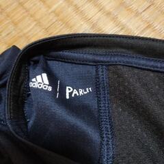 🌈アディダス Tシャツ　Sサイズの画像