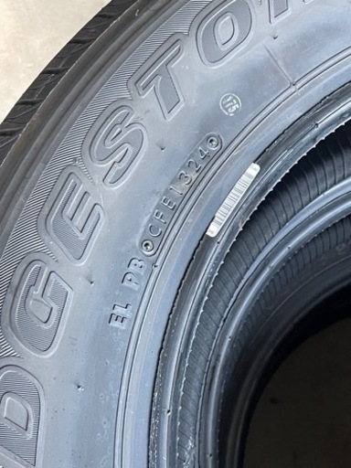175/80r16 ジムニー　新車