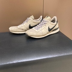 『 NIKE・ナイキ 』スニーカー👟ベージュ