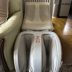 折りたためるイスの画像