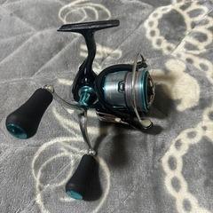 スピニングリール
