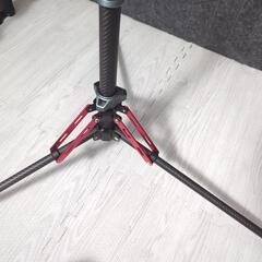 Ulanzi MT-49 カーボンファイバーライトスタンド / カメラ三脚 2784の画像