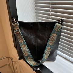 ショルダーバッグ