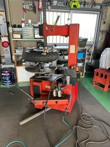 タイヤチェンジャー　バイク?　DIY 200V  タイヤ交換　車??