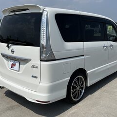 神奈川【自社ローン】保証人無可★全国対応★セレナ【HWS Sハイブリッド】社外18インチAW/両側パワスラ/ETC/走行中TV可/バックカメラ/クルコン/社外マフラー/スマートキー/黒革調シートカバー/アイドリングストップの画像