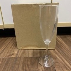 新品ポンパドール　フルートグラス6個の画像