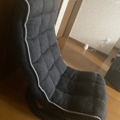 「交渉中」座椅子