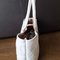 値下げ！本革 トートバッグ　レディース、メンズの画像