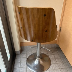 カウンターチェアの画像
