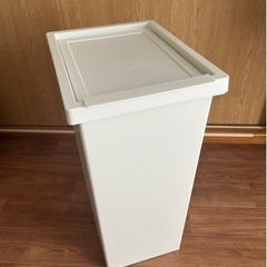 IKEA ふた付きごみ箱 ホワイト 