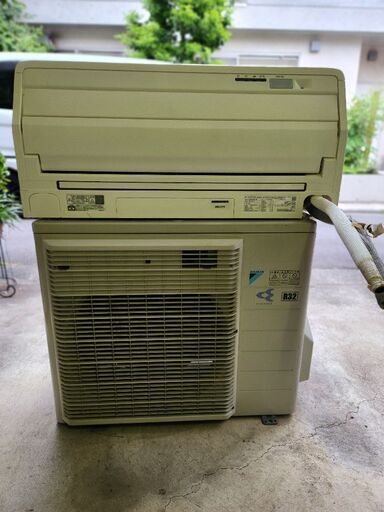 DAIKIN エアコン うるさら搭載　AN25VRS-W  2018年製造　取り外し済み