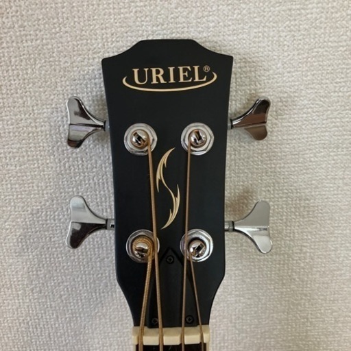 アコースティックベース