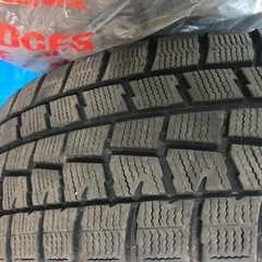 車のパーツ タイヤ、ホイール冬
の画像