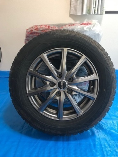 車のパーツ タイヤ、ホイール冬