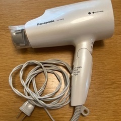 【Panasonic】ナノイーヘアドライヤー【取引中】