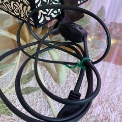 ナイトスタンド アジアンテイスト　16×16×24センチ　手元スイッチ・電球付き　家具 テーブル こたつの画像