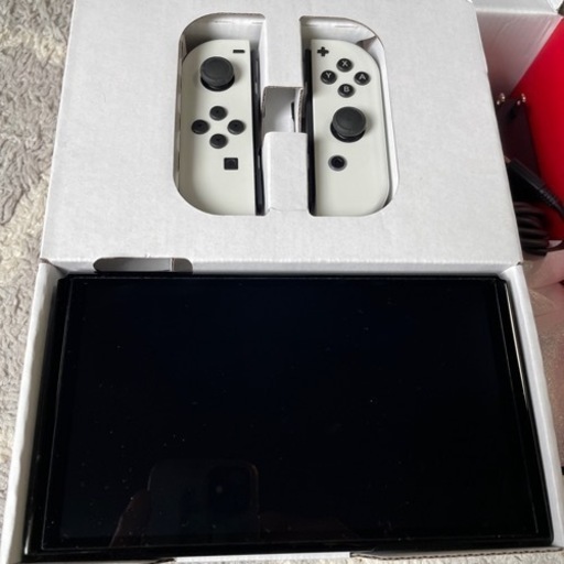 Nintendo Switch 有機ELモデルほぼ新品