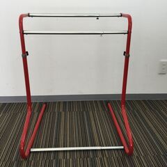 ○室内物干し サイズ最小57×74㎝ 最大81×97㎝ 奥行65㎝ 長さ高さ調節可能 収納 ハンガー 赤 レッド 物干し台 スタンド 中古品（NF240706）360-399の画像